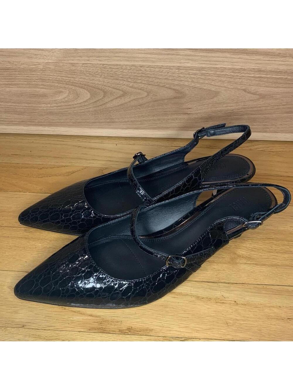 Paige Women's Maggie Pointed Toe Kitten Heel Slingback Pumps - Size 8.5